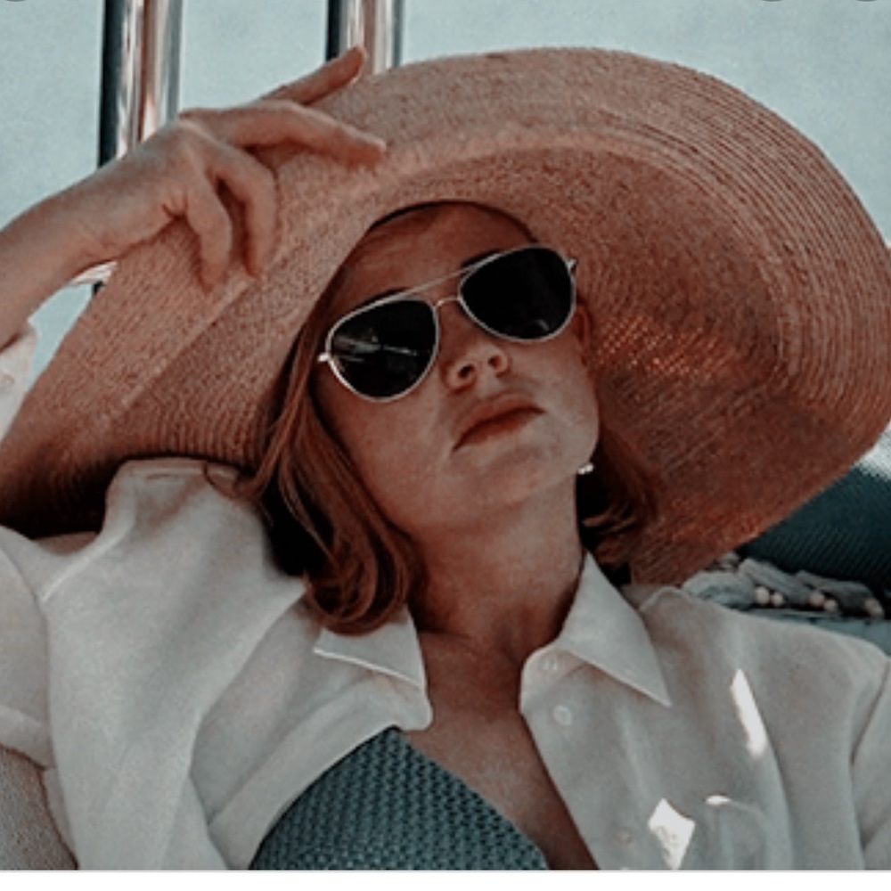 Lola Hat Espartina with navy grosgrain ties